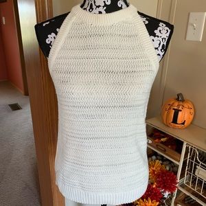 Gap sleeveless light sweater top